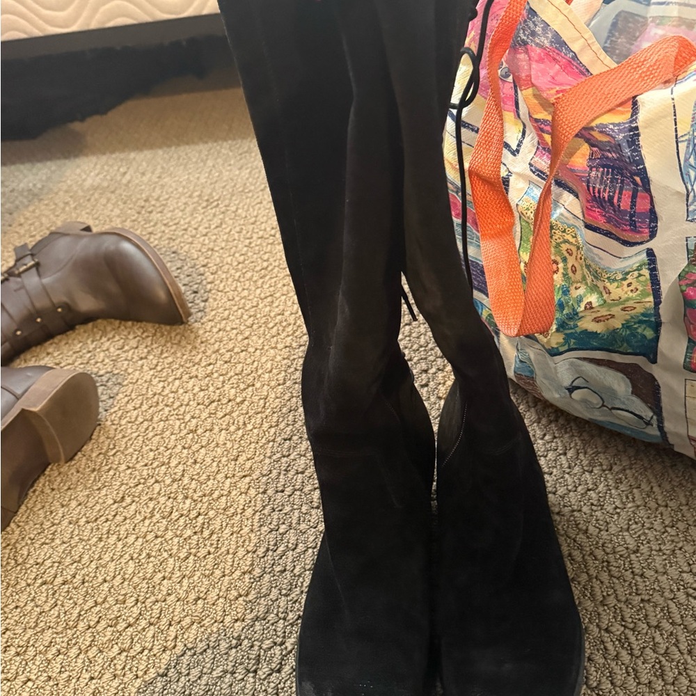 Elegant Black Women's Boots